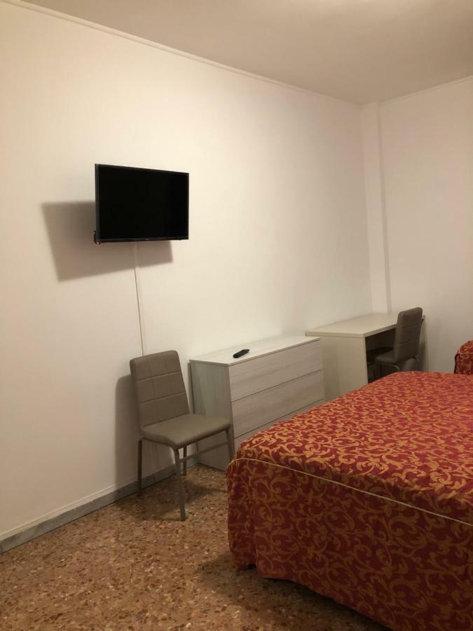 Leoncavallo House Milano Eksteriør billede
